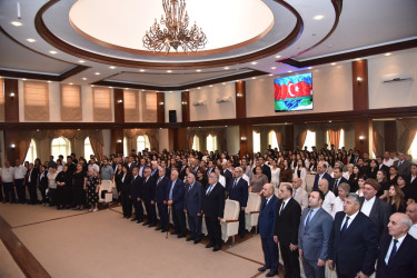 Nəsimi rayon İcra Hakimiyyətində 20 Sentyabr - Dövlət Suverenliyi Günü münasibətilə tədbir keçirilib.