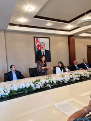 Nəsimi rayonunda “Konstitusiya və Suverenlik İli” çərçivəsində “Uşaqlara qarşı zorakılıq və onun fəsadları” mövzusunda maarifləndirici tədbir keçirilib.