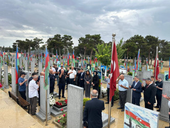 Vətən müharibəsi Şəhidi Novruzov  Aqşin Şahin oğlunun doğum günündə əziz xatirəsi yad olundu.