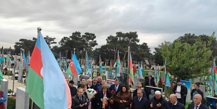 Vətən Müharibəsi Şəhidi Əliyev Rauf Səxavət  oğlunun şəhadət günündə əziz xatirəsi yad edildi.