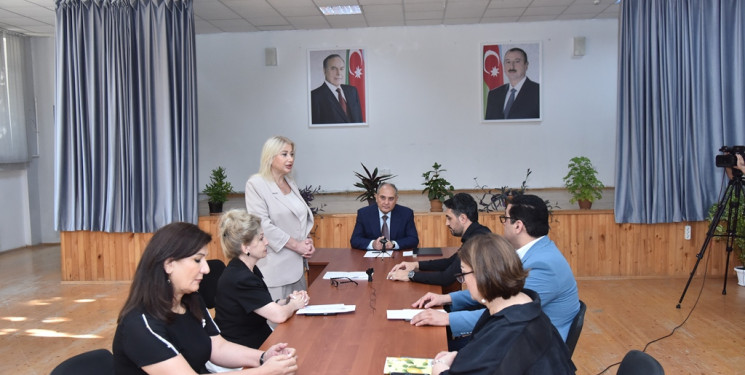 Nəsimi rayon İcra Hakimiyyətinin başçısı növbəti səyyar qəbul keçirib.