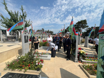 Vətən müharibəsi Şəhidi Abdullayev İbrahim Habil oğlunun doğum günündə əziz xatirəsi yad olundu.