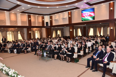 Nəsimi rayonunda Ümummilli lider Heydər Əliyevin anadan olmasının 102 illiyi münasibətilə “Ulu öndər Heydər Əliyev müasir müstəqil Azərbaycanın banisidir ” adlı tədbir keçirilib.