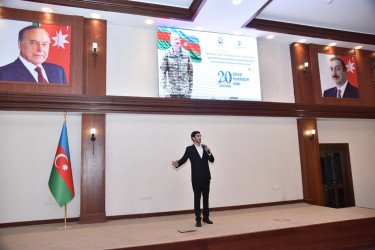 Nəsimi rayon İcra Hakimiyyətində 20 Sentyabr - Dövlət Suverenliyi Günü münasibətilə tədbir keçirilib.