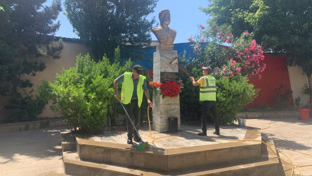 Nəsimi rayonunda abidələrin və barelyeflərin yuyulması tədbirləri aparılıb.