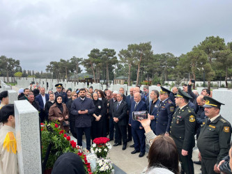 Vətən Müharibəsi Şəhidi  Zeynallı Rəşad Qiyas oğlunun şəhadət günündə əziz xatirəsi yad edildi.