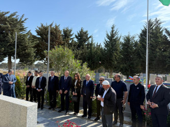Vətən Müharibəsi Şəhidi İsmayılov Emin Tahir  oğlunun doğum günündə əziz xatirəsi yad edildi.
