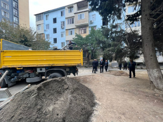 Cavadxan 32 və 36 saylı ünvanlarda abadlıq-quruculuq işləri davam edir.