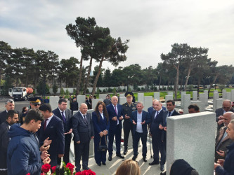 Vətən Müharibəsi Şəhidi Baxşəliyev Natiq Saleh oğlunun şəhadət günündə əziz xatirəsi yad edildi.