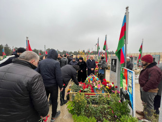 Vətən müharibəsi Şəhidi  Babaxanov Elman Ağamirzə oğlunun doğum günündə əziz xatirəsi yad olundu.