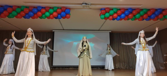 Nəsimi rayonunda “Vətənə, xalqa həsr olunan ömür” adlı ədəbi-bədii kompozisiya keçirilib.