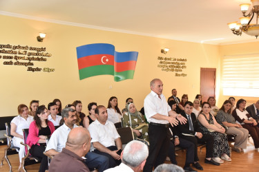 Nəsimi rayon İcra Hakimiyyətinin başçısı növbəti səyyar qəbul keçirib