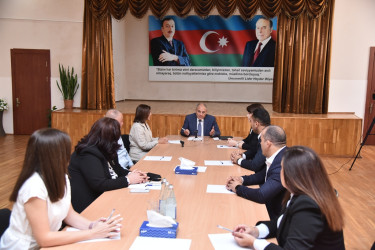 Nəsimi rayon İcra Hakimiyyətinin başçısı növbəti səyyar qəbul keçirib.