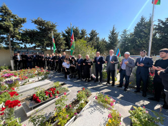 Vətən müharibəsi Şəhidi İsmayılov Emin Tahir oğlunun doğum günündə əziz xatirəsi yad olundu.