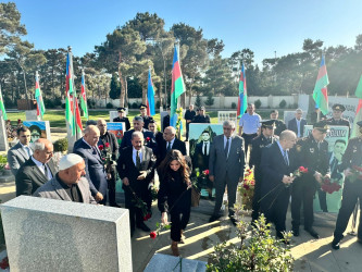 Vətən Müharibəsi Şəhidi Həsənov Faiq Hüseyn  oğlunun şəhadət günündə əziz xatirəsi yad edildi.