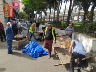 Nəsimi rayonunda küçə ticarətinin qarşısının alınması istiqamətində tədbirlər davam etdirilir.