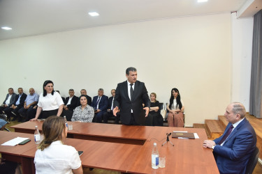Nəsimi rayon İcra Hakimiyyətinin başçısı növbəti səyyar qəbul keçirib