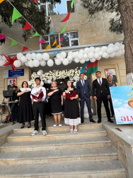 Nəsimi rayonunun ümumtəhsil müəssisələrində “Son zəng” tədbirləri keçirildi.