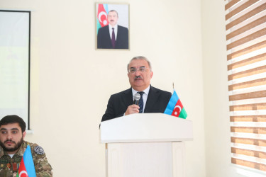 Nəsimi rayonunda “Konstitusiya və Suverenlik İli” çərçivəsində Vətən müharibəsi iştirakçıları rayon məktəbliləri ilə görüşdü