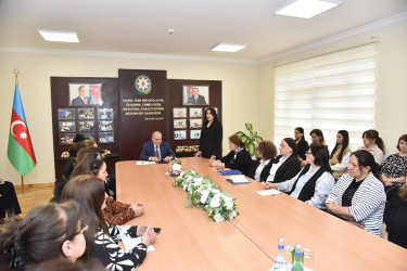 Nəsimi rayon İcra Hakimiyyətinin başçısı səyyar qəbul keçirib