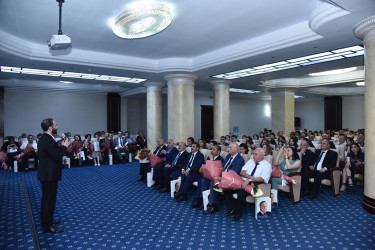 Səhiyyə işçiləri günü münasibətilə  “Ümummilli lider və Milli səhiyyənin inkişafı” mövzusunda tədbir keçirilib.