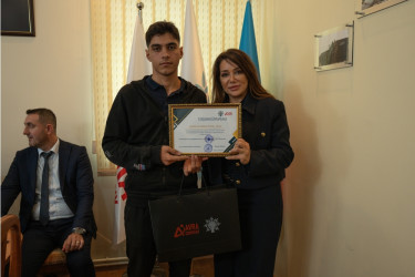 Nəsimi rayonunda bilik günü ilə bağlı tədbir keçirilib