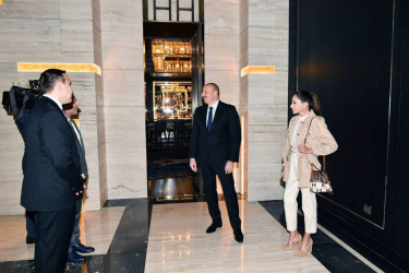 Prezident İlham Əliyev və birinci xanım Mehriban Əliyeva “The Ritz Carlton Baku” otelinin açılışında iştirak ediblər .