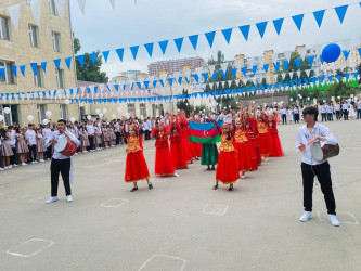 Nəsimi rayonunun ümumtəhsil müəssisələrində “Son zəng” tədbirləri keçirildi.