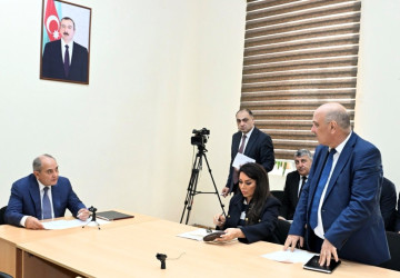 Nəsimi rayon İcra Hakimiyyətinin başçısı növbəti səyyar qəbul keçirib.