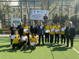Nəsimi rayonununda Ümummilli lider Heydər Əliyevin anadan olmasının 102-ci ildönümünə həsr olunmuş  voleybol idman növü üzrə məhəllələrarası turnirin rayon mərhələsi keçirilib.