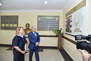 Nəsimi rayon İcra Hakimiyyətinin başçısı növbəti səyyar qəbul keçirib