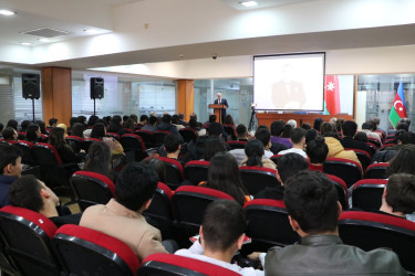 Azərbaycan Universitetində Ulu öndər Heydər Əliyevin anım gününə həsr olunmuş tədbir keçirilib.