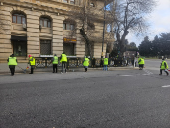 Nəsimi rayonunda yaz-yay mövsümünə hazırlıq çərçivəsində iməcilik keçirilib.
