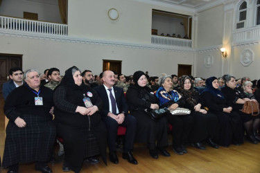 Nəsimi rayonunda Ulu Öndər Heydər Əliyevin anım gününə həsr olunmuş tədbir keçirilib.