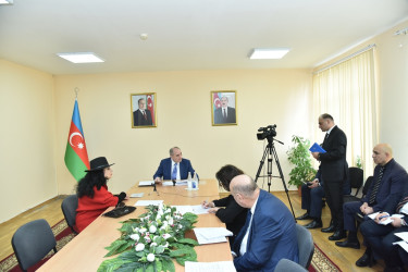 Nəsimi rayon İcra Hakimiyyətinin başçısı növbəti səyyar qəbul keçirib