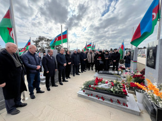 Şəhid Kazımov Vüsal Vüqar oğlunun şəhadət günündə əziz xatirəsi yad edildi.