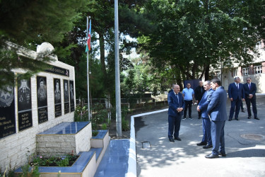 Nəsimi rayon İcra Hakimiyyətinin başçısı növbəti səyyar qəbul keçirib