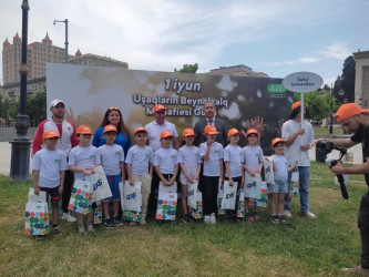 1 İyun – Uşaqların Beynəlxalq Müdafiəsi Gününə həsr olunmuş və 7 yaşlı uşaqlar arasında  idman yarışı keçirilmişdir.