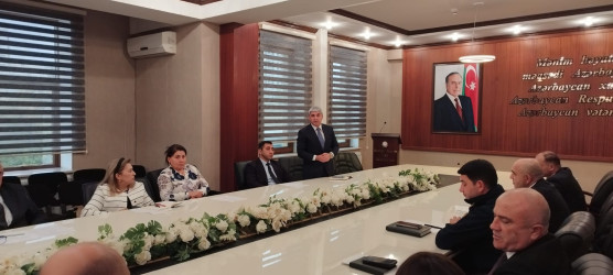 Nəsimi rayonunda “Yaşıl dünya naminə həmrəylik ili” çərçivəsində elektrik enerjisindən qənaətlə istifadəyə dair  yığıncaq keçirildi