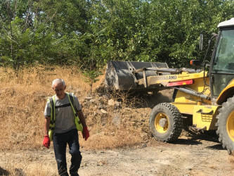 Rayonda tikinti aparılan binaların hasara alınmış ərazilərində  sanitar təmizlik işləri aparılıb.