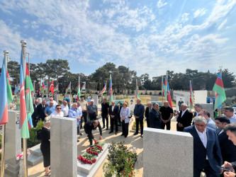 Vətən müharibəsi Şəhidi Abdullayev İbrahim Habil oğlunun doğum günündə əziz xatirəsi yad olundu.