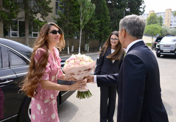 Nəsimi rayonunda yeni körpələr evi-uşaq bağçası istifadəyə verilib