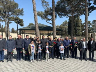 Nəsimi rayonunda Vətən müharibəsi Şəhidi Həsənov Teymur Mahal oğlunun doğum günü qeyd olunub.