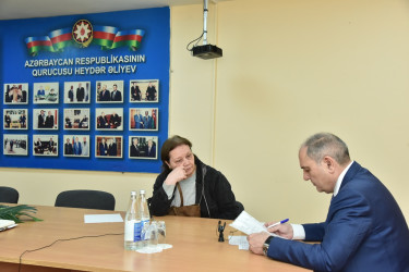 Nəsimi rayon İcra Hakimiyyətinin başçısı növbəti səyyar qəbul keçirib