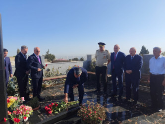 Vətən müharibəsi Şəhidi Ələsgərov Ələkbər İsgəndər oğlunun doğum günündə əziz xatirəsi yad olundu.