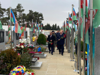 Vətən Müharibəsi Şəhidi Cəfərov Ruslan Gündüz oğlunun doğum günündə əziz xatirəsi yad edildi.